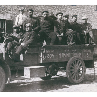 Väike postkaart "Esimene auto Keilas"